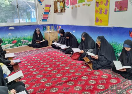 گزارش تصویری/ آموزش قرآن و معارف دینی ویژه دختران
