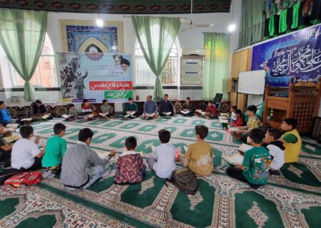 دیدار صمیمانه آقای عارف مدیر دارالقرآن و موسسه قرآنی هدایت با قاریان و حافظان پسر