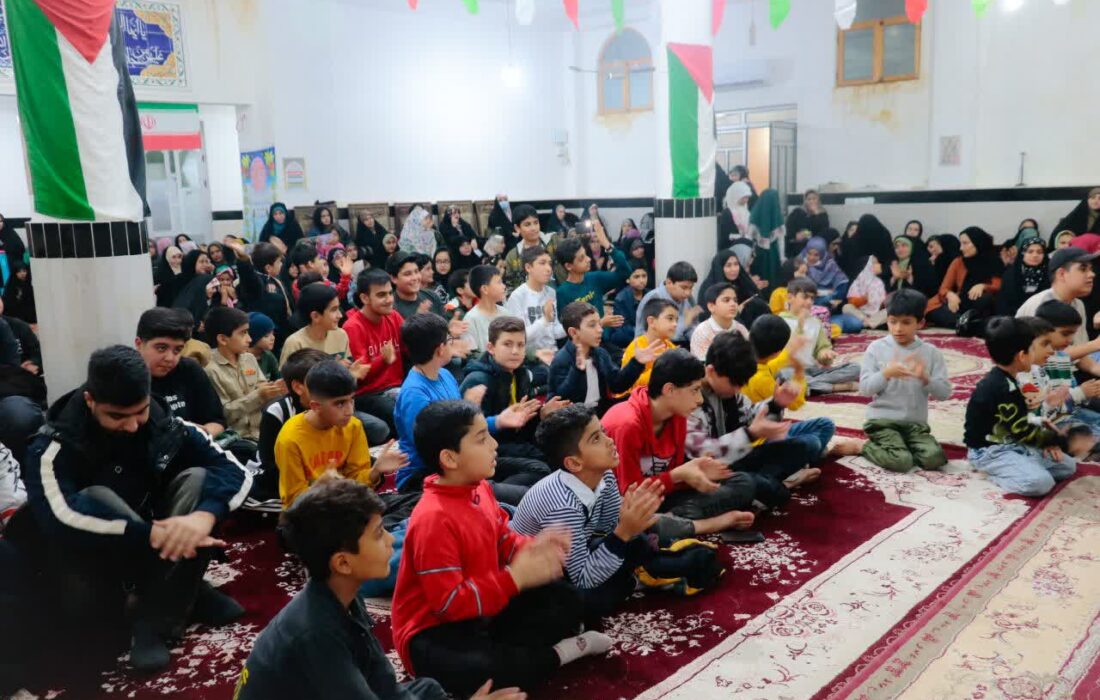 جشن ولادت حضرت فاطمه زهرا (س) در مسجدالرضا(ع) برگزار شد.